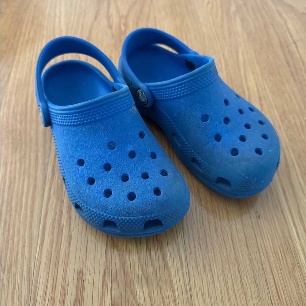 Crocs Size 11